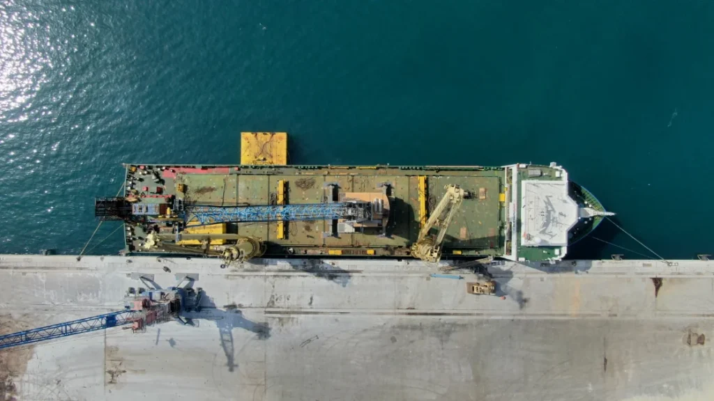 Ship chartering Header